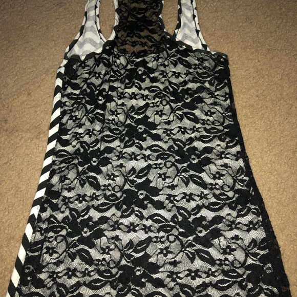 🌞Tank top bundle🌞 - Picture 7 of 8